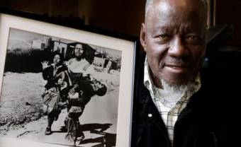 Sam Nzima, dont la photo fit connaître au monde les émeutes de Soweto, est décédé