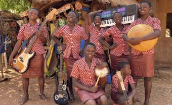 Au nord du Bénin, le Star Feminine Band fait école