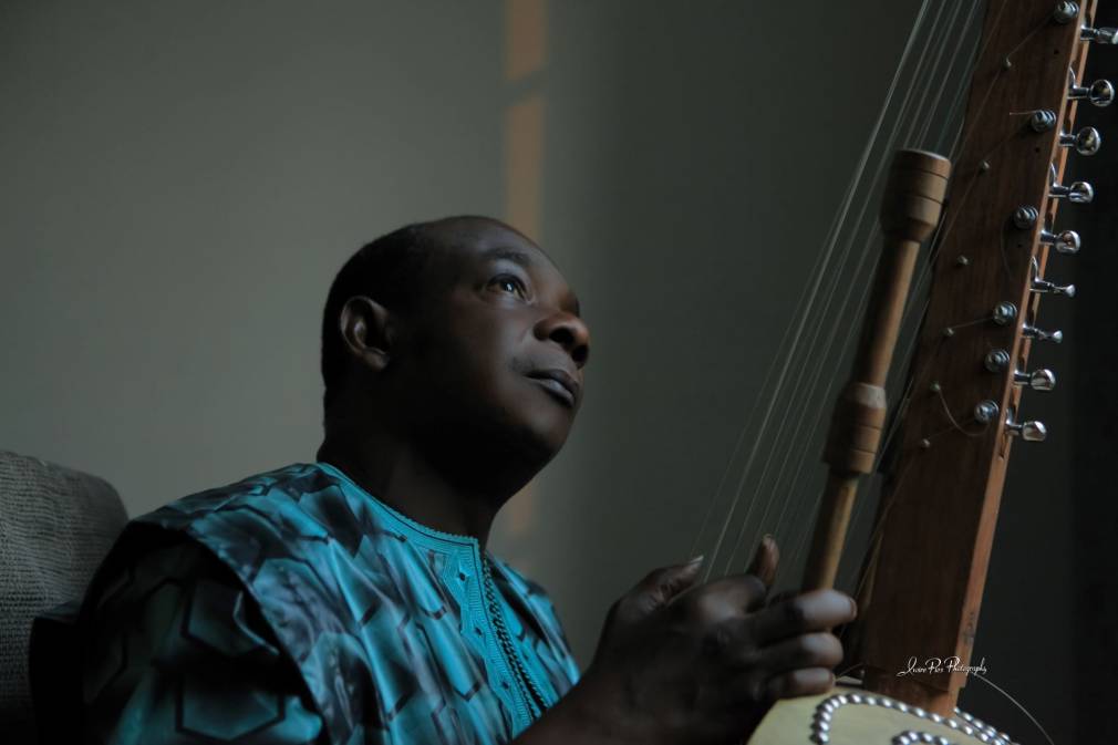 Toumani Diabaté, the man who talked with a symphony orchestra