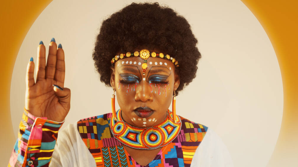 La chanteuse malienne Djely Tapa de retour avec le titre « Le Sais-Tu ? »